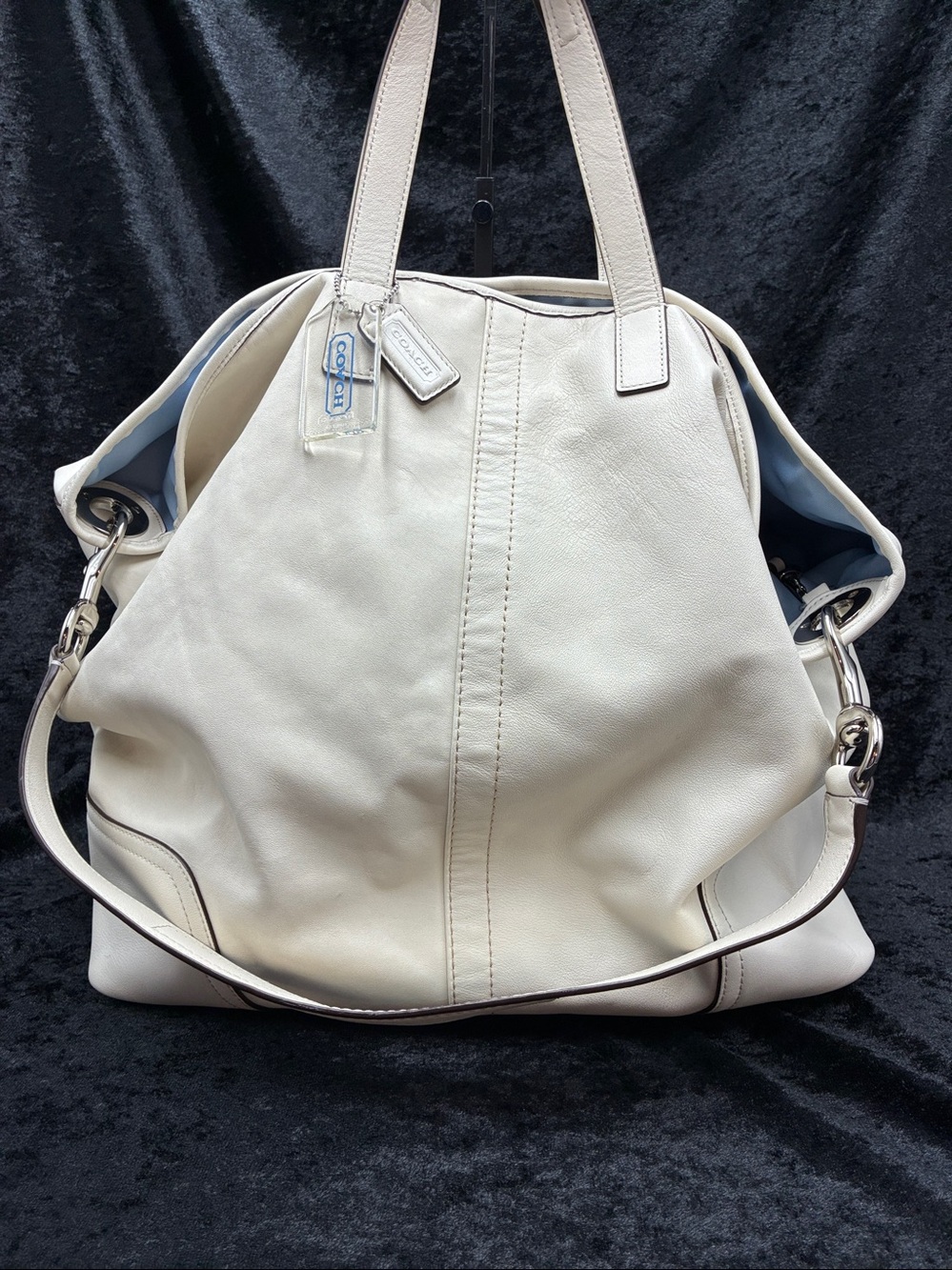 COACH Hadley Leather XL Duffle Bag F28915 cream. Pristine